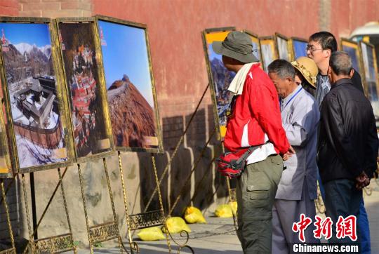 海內(nèi)外數(shù)百作品亮相中國五臺山國際攝影大展