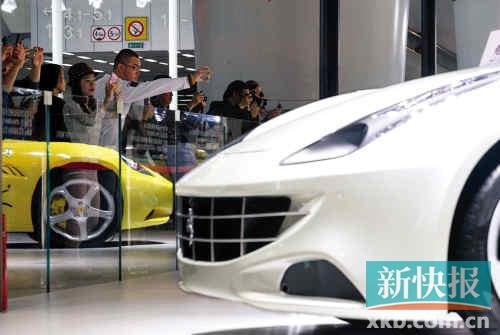 廣州車展買主不乏90後 中學(xué)生砸338萬入手豪車