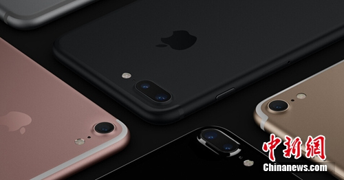 iPhone7 Plus配置了雙攝像頭。圖片來(lái)源：蘋果官網(wǎng)