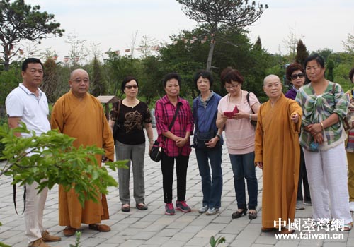 臺灣中華普陀山明化佛教協(xié)會理事長到遼寧葫蘆島參訪