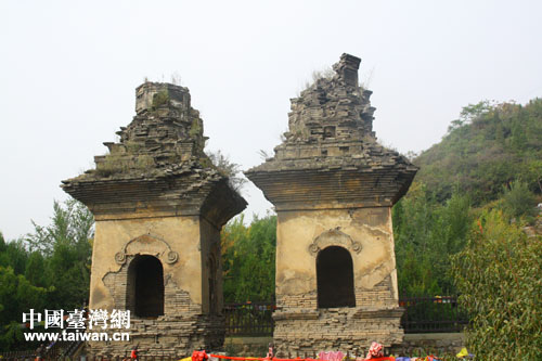 蒙山大佛景區(qū)連理塔。（臺灣網 段雯婷 攝）