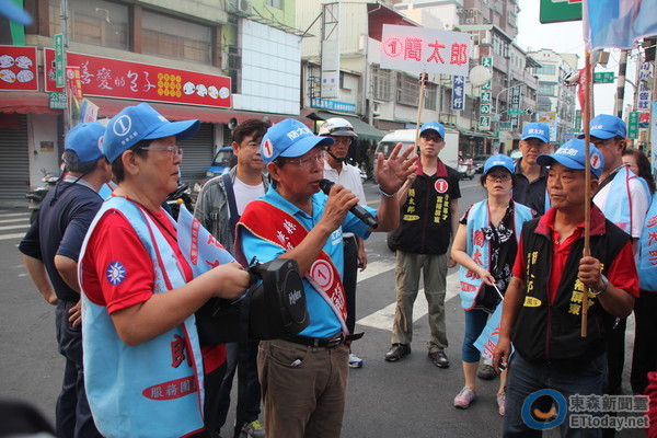 　　簡(jiǎn)太郎呼籲選民投下“翻轉(zhuǎn)票”，結(jié)束民進(jìn)黨17年執(zhí)政。（臺(tái)媒圖）