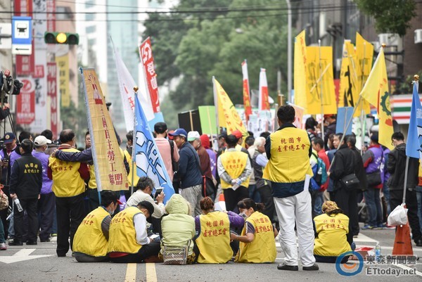 蔡當局把“一例一休”當政績 國民黨批其自愚愚人