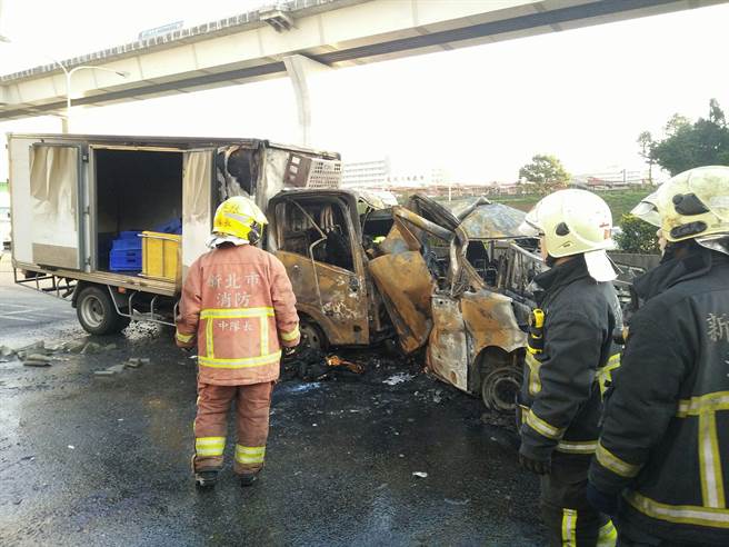 臺灣高速公路發(fā)生火燒車事故 6車連環(huán)撞3人死亡