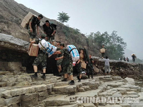 燕趙衛(wèi)士：風(fēng)雨中那抹動(dòng)人的“橄欖綠”