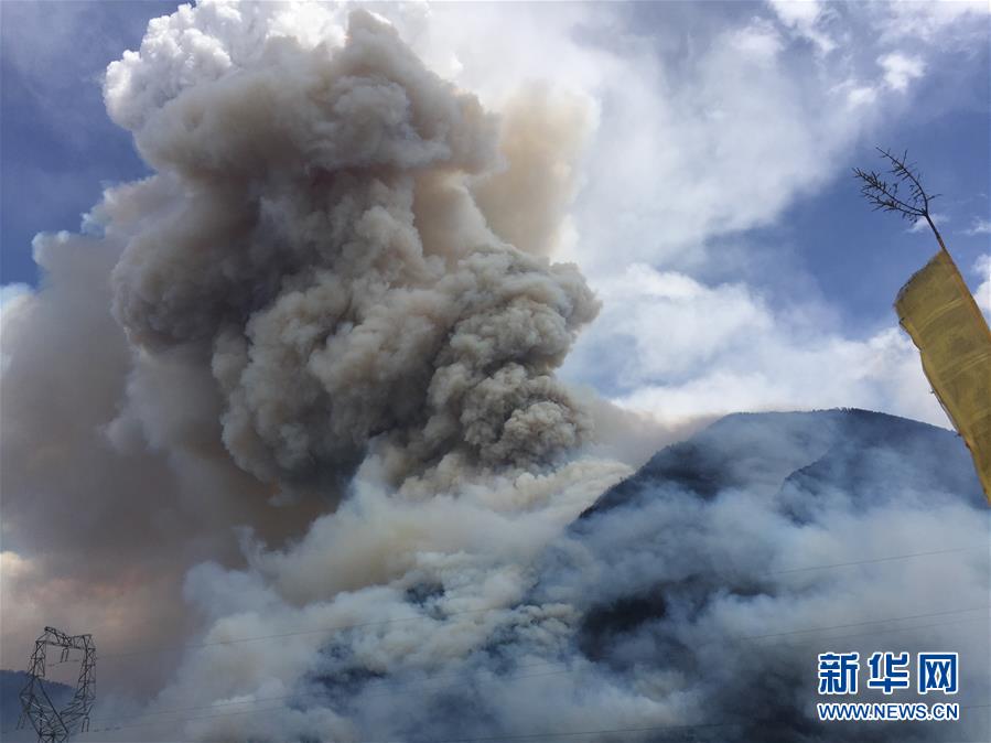 四川雅江森林火災(zāi)持續(xù)一週 過(guò)火面積約100公頃