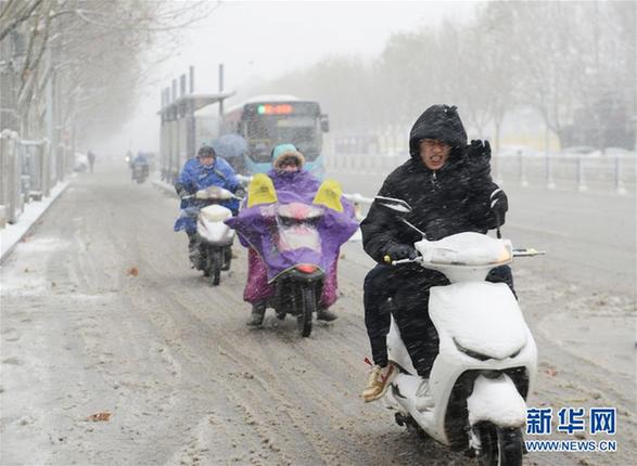 #(環(huán)境)(3)多地迎來(lái)降雪